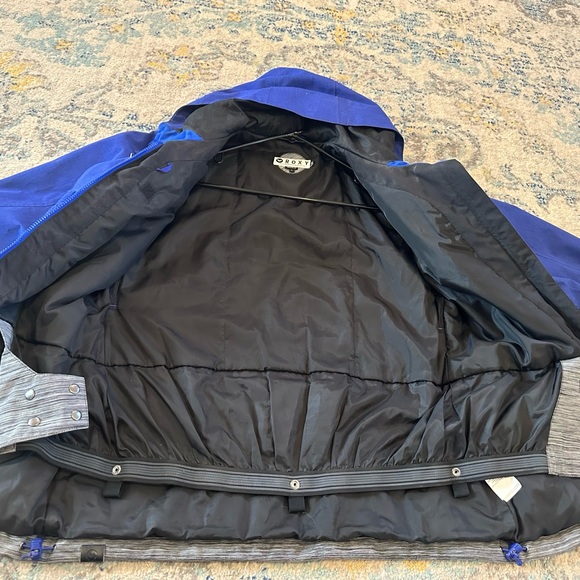ROXY Womens Ski or Snowboard Winter Jacket - Picture 3 of 6